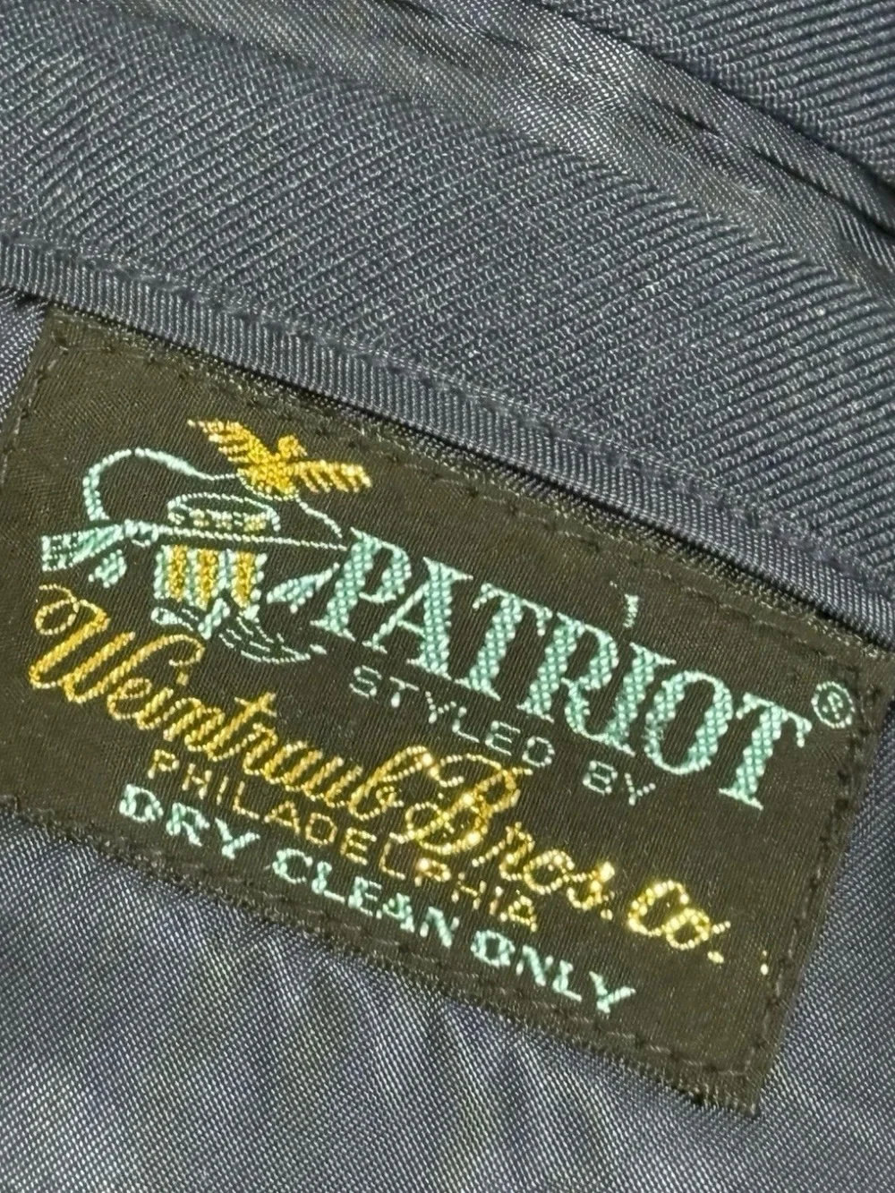 Patriot Vintage 1981 USAF Service Dress Coat - Navy Blue